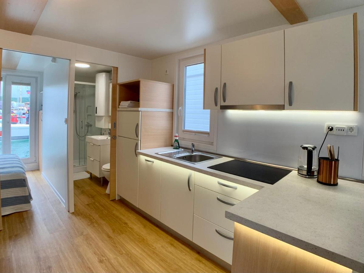 Bellavista Houseboat Apartment Portorose Exteriör bild